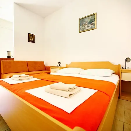 Hotel Ruza 3*